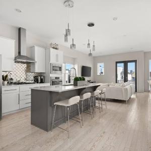 Stella | Downtown Gulch | 7 Min Drive to Broadway!