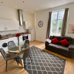 Cosy Coombe Retreat