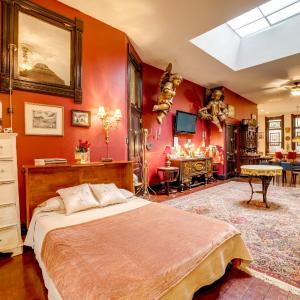 Vintage Studio in Historic Dtwn La Porte!