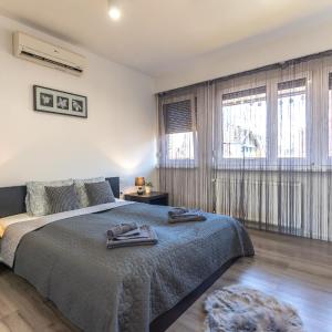 Gems of Budapest - Onyx Suite
