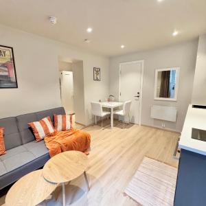 Smart & Central - New Renovated