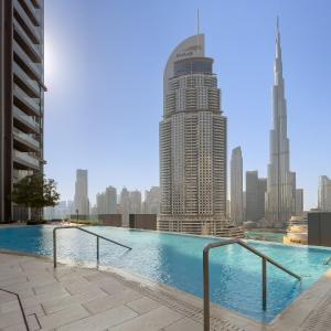 Stunning 1 Bedroom at Boulevard Point with Infinity Pool connected to Dubai Mall by Luxury Space