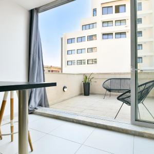 Tonis City Apartments