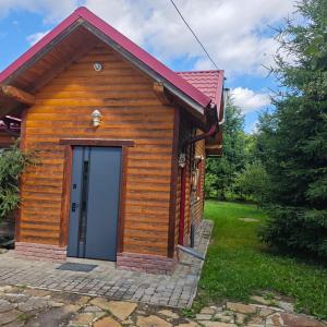 Смерековий двір