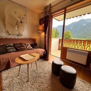 Appartement T2 calme avec balcon, proche ski-bus et village - FR-1-624-37