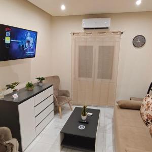 Phidias House