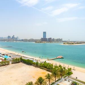 Luxury 1 Bedroom in Azizi Mina