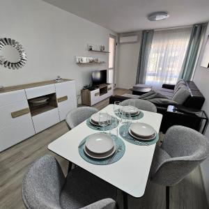 Cozy and Functional Business One-Bedroom Apartment by Flat Mаnager