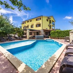 Villa Bucks near Poreč for 20 persons with Sea View, Whirlpool, Sauna & Fitness