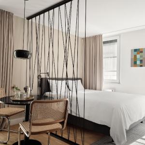 Bob W Munich Schwabing