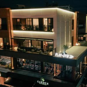 Zyra boutique hotel