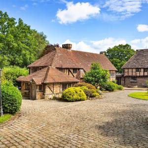 Finest Retreats - Sandhill Cottage with hot tub