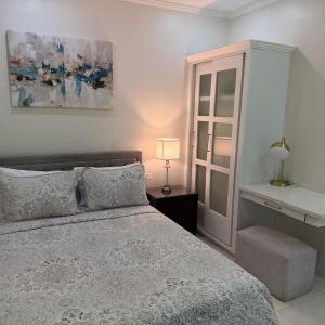 Cozy Modern 1-Bedroom Apartment - Prime Location Woodbrook