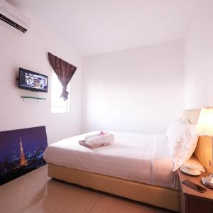 Ipoh Road Hotel