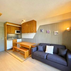 Résidence Villaret - Grand studio coin chambre séparé cuisine équipée aux Ménuires MAE-5274