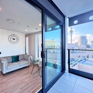 Skytower View Studio on High Level with Pool