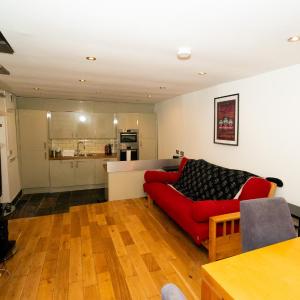Charming 1 Bed Home Near Temple Meads Station & Cabot Circus Mall