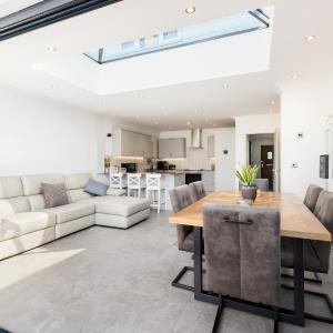 Executive Harborne House