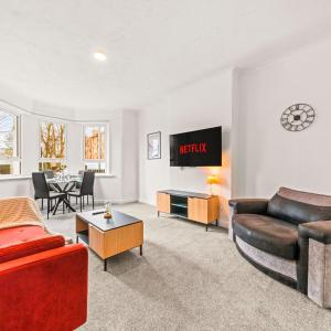 Cosy and Bright 3-Bedroom Flat