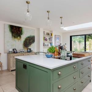 Veeve - A Wimbledon Home
