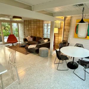 Mid Century Meets Boaters Dream