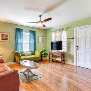 Downtown Coeur dAlene Home - Walk to Lakefront!