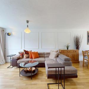 3 Bed House with parking and garden near Tower Bridge