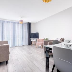 Elegant 2Bed Apartment - City Centre - Free Parking