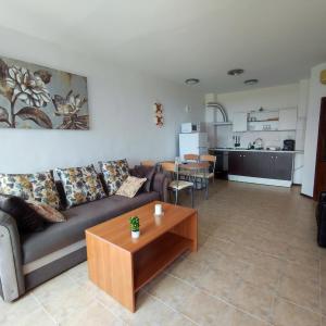 Alexa beach apartment