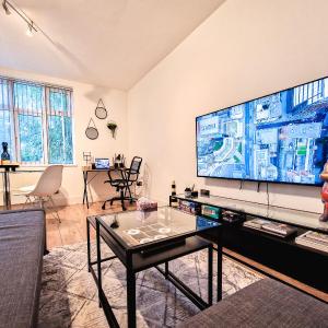 1-Bed Camden Retreat 2 minutes Walk to Market and Tube