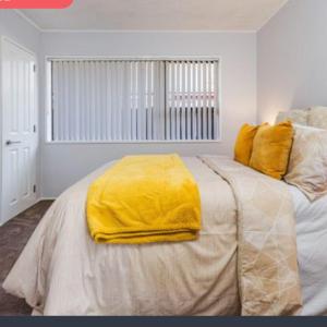 One bedroom with breakfast