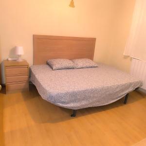 Amplia habitación en buena ubicación