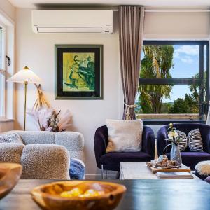 Most Peaceful & Private City Retreat - New AC - CBD 12 KMs & Airport 17KMs Away
