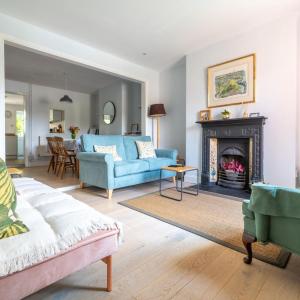 Dragonfly Cottage by Big Skies Cottages