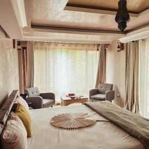Townhouse by Rustic Expeditions