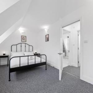 Stylish Camden Apartment C9