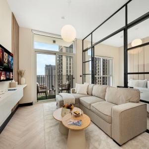 Stylish 1BR in Socio Pool, Cinema & Game Lounge