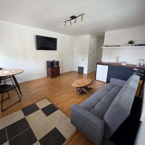 Hunts Point Beachside Suite #13