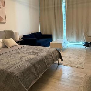 Brand New Sleek Luxury Studio