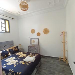 Apartment and courtyard 8 minutes to the beach