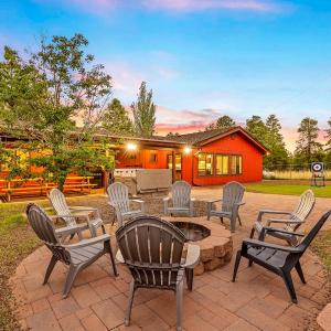 Peaks & Pines 5-br House Spagame Rmviewstrails