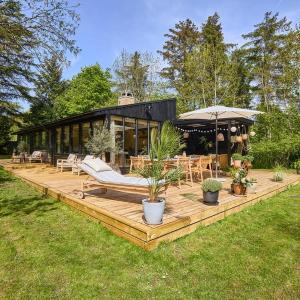 Newly renovated cottage close to forest and beach
