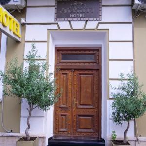 Hotel Serenity