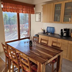 PENSION KUBU Apartment 3 samostatný byt s kuchyní