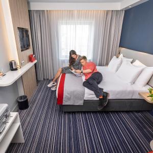 Holiday Inn Express Geneva Airport by IHG