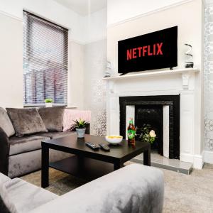 Cosy 4-Bed - Sleeps 7 Garden