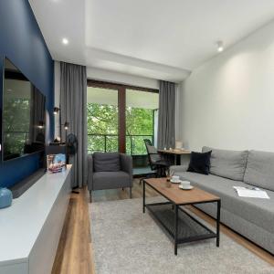 Cosy Apartment in Cracow with Parking, Desk and Balcony by Noclegi Renters