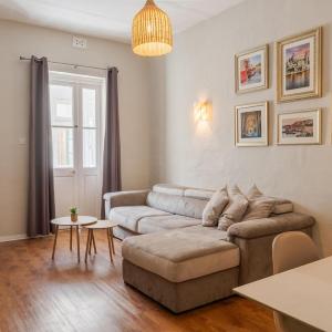 Classic designer Valletta 1BR Home with WIFI & AC by 360 Estates