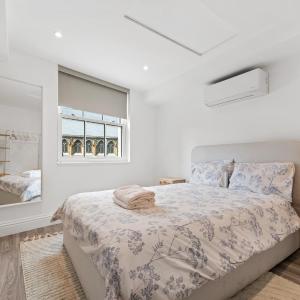 Prime Location Kensington Apartments
