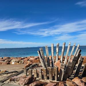 Esperance Break Away